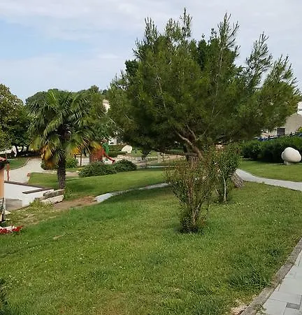 Bella Vista
