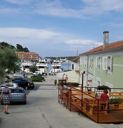Bella Vista