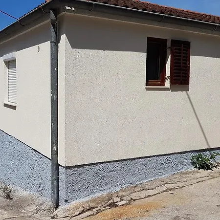 Bella Vista